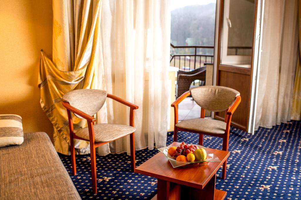 Buhta Vikingiv Hotel Vodniki Bagian luar foto