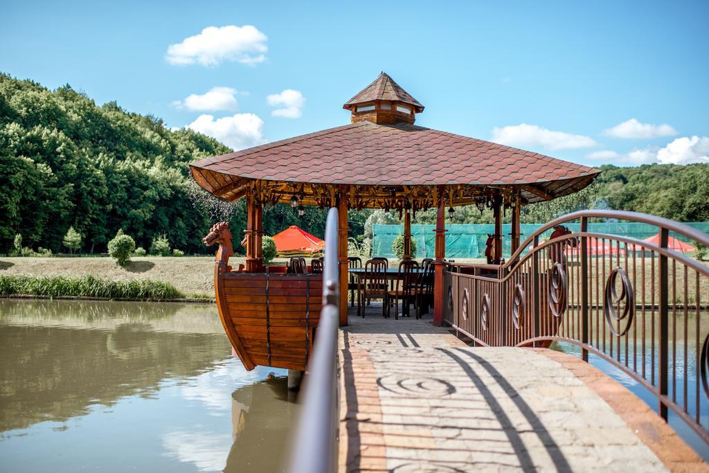 Buhta Vikingiv Hotel Vodniki Bagian luar foto