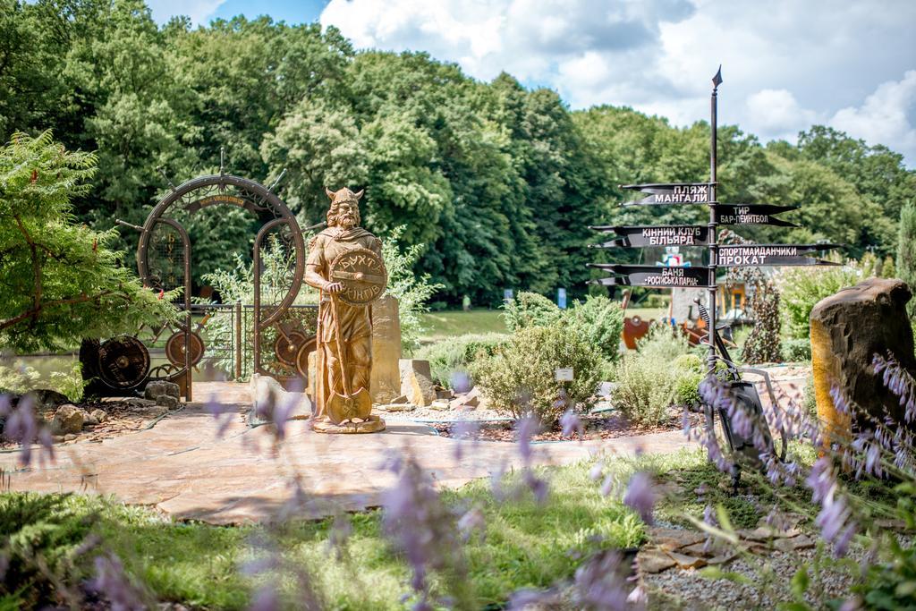 Buhta Vikingiv Hotel Vodniki Bagian luar foto